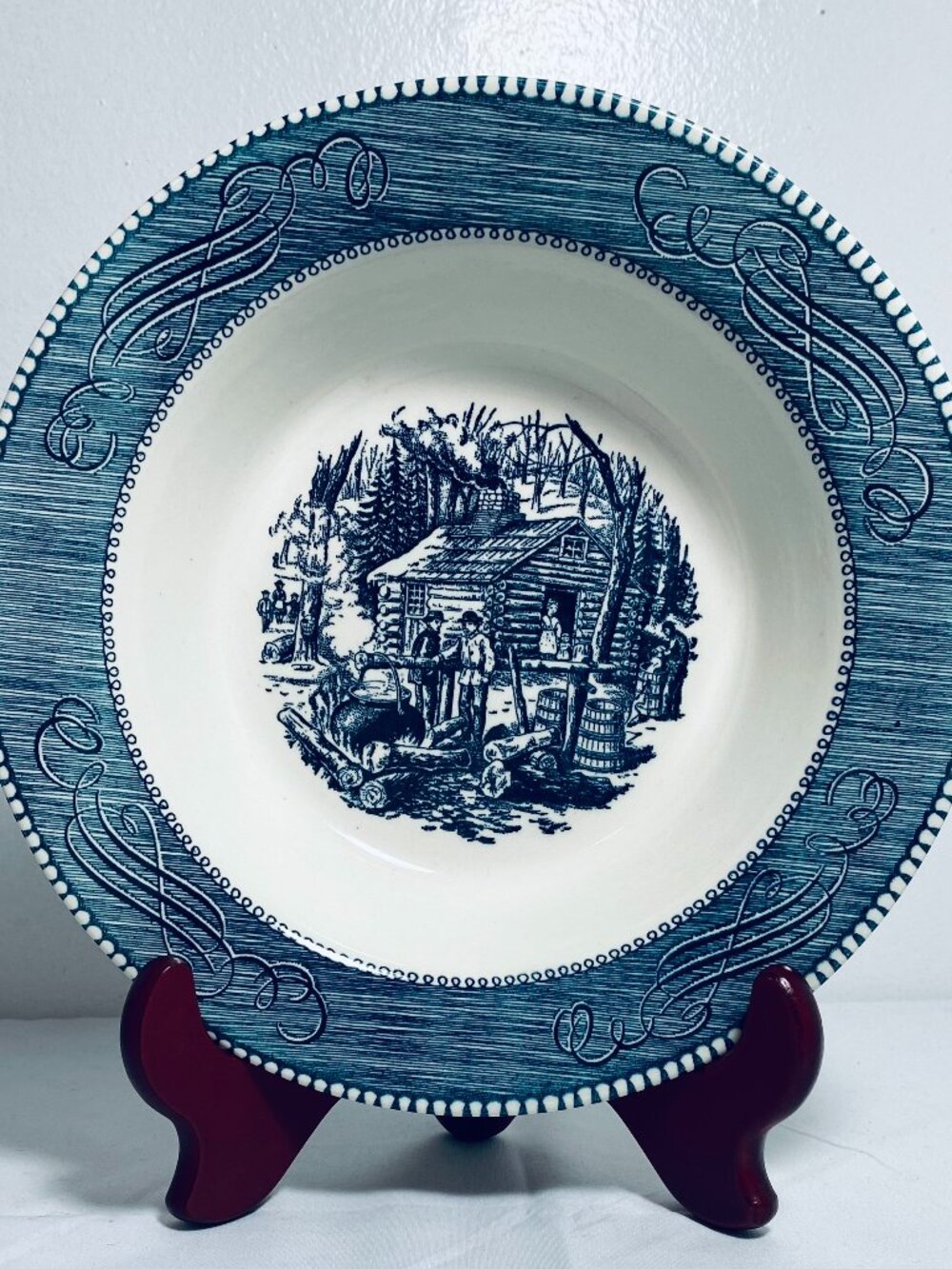 VNTG Currier & Ives Royal Blue China "Maple Sugaring" 9.25" Serving Bowl USA EUC